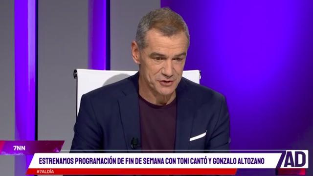 Toni Cantó presentando su espacio en otro programa de 7NN.