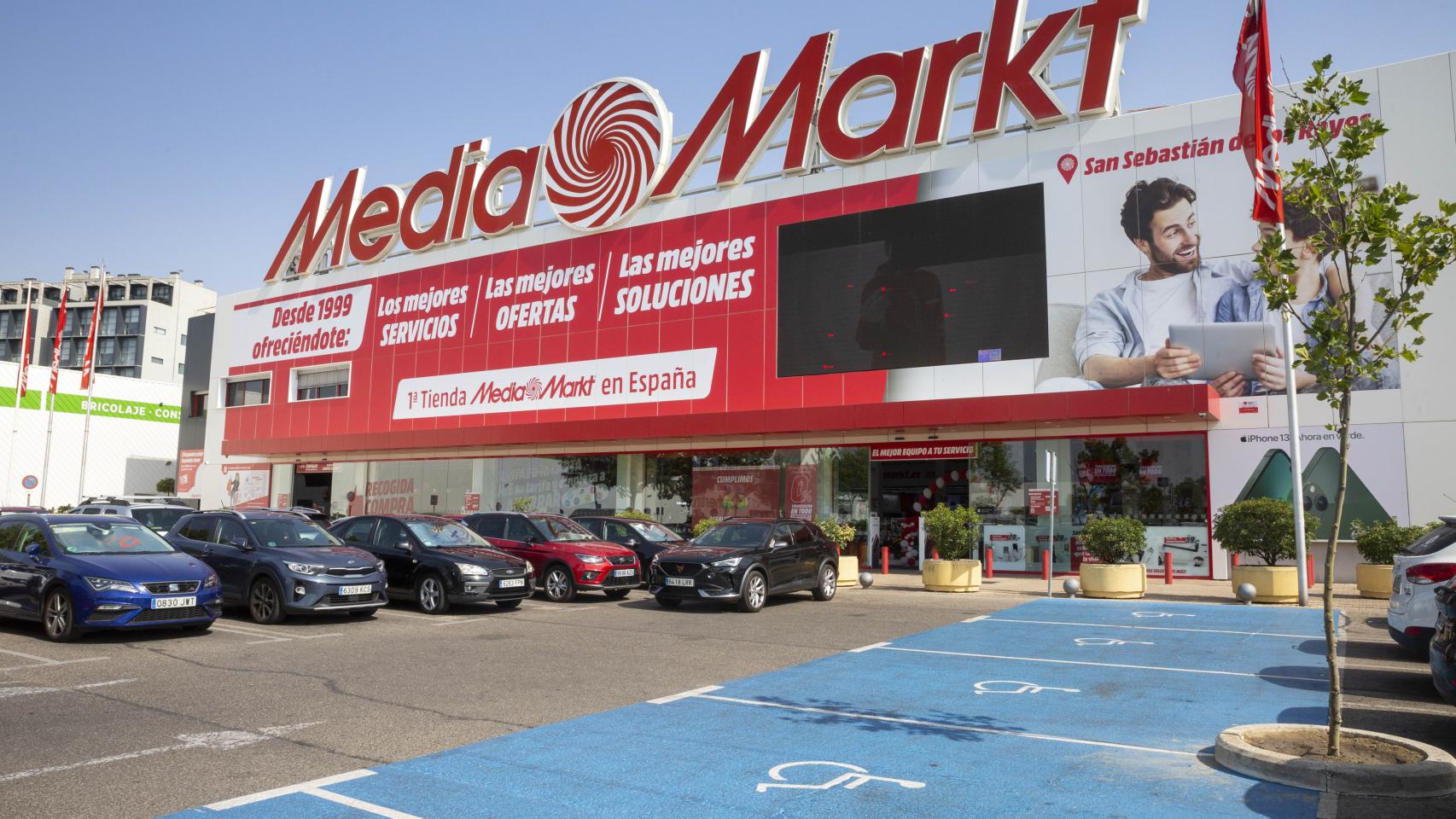 El último bombazo de Media Markt: un televisor de gran calidad y diseño por  menos de 170 euros