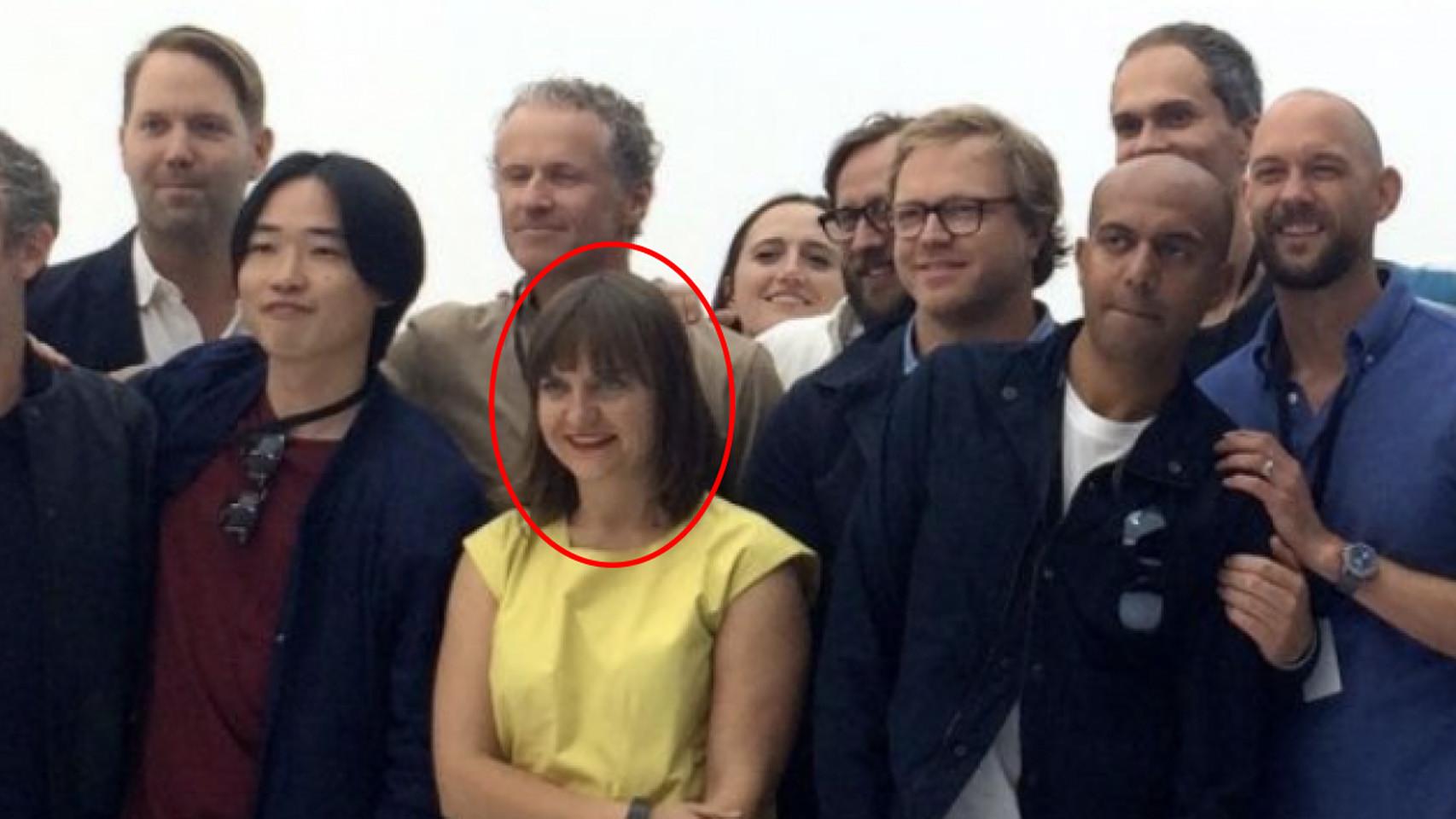 Who are alans. Глава клипа эйпел.