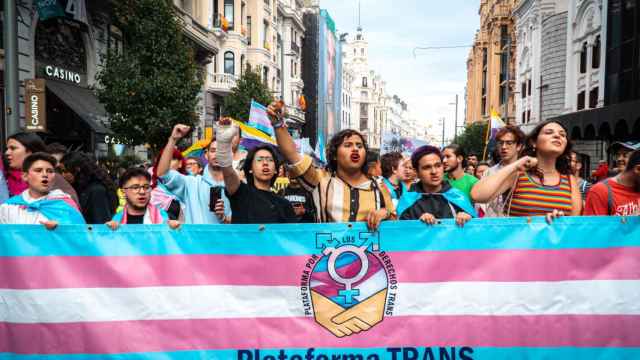 Mil personas desatan la furia trans en la calle: Con Carmen Calvo no estamos a salvo