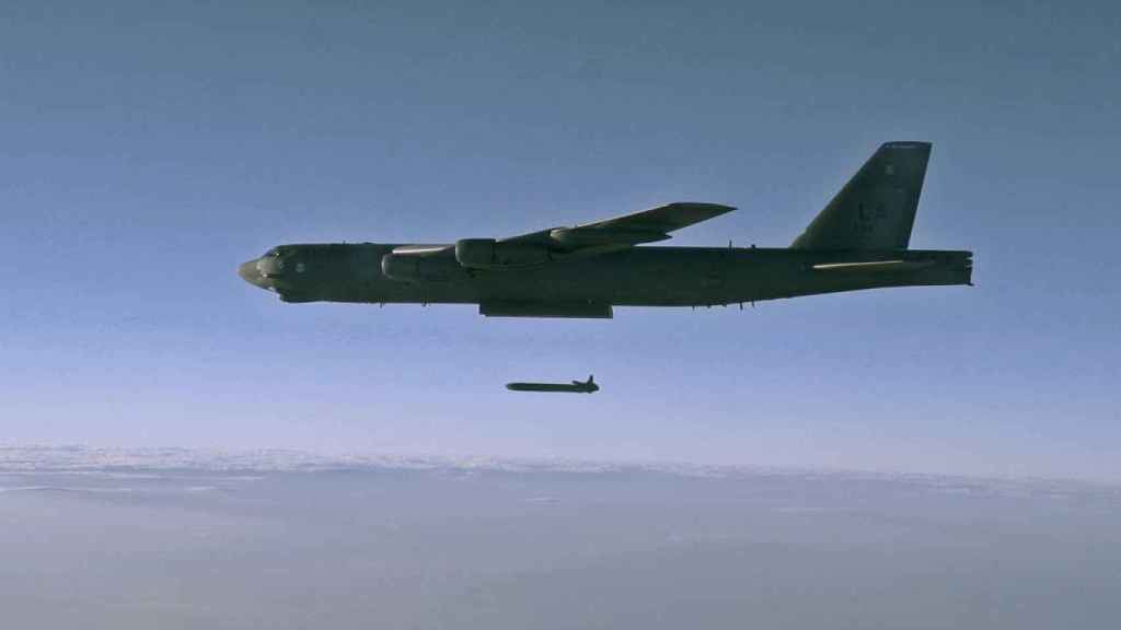Boeing Is Launching The B-52 Agm-86 Missile