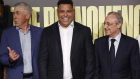 Ronaldo y Ancelotti junto a Florentino Pérez y Eder Militao.