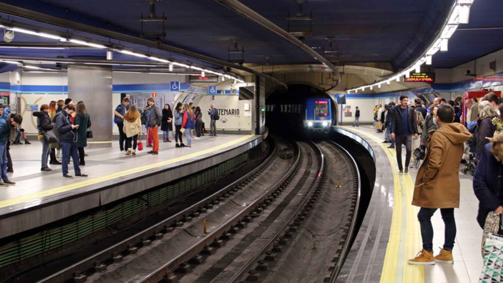 La curiosa razón por la que el Metro de Madrid circula por la izquierda