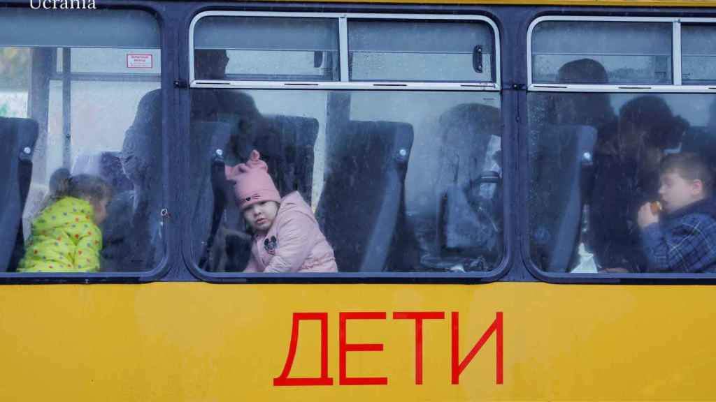 Deportación de niños ucranianos en una imagen de archivo.