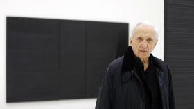 Pierre Soulages. Foto: Guillaume Horcajuelo / EFE / EPA