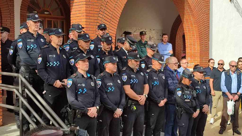 Local Police pays tribute to the two deceased in the deadly shooting in Ciudad Real.
