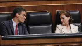 Pedro Sánchez y Carmen Calvo en el Congreso de los Diputados, en julio de 2020.