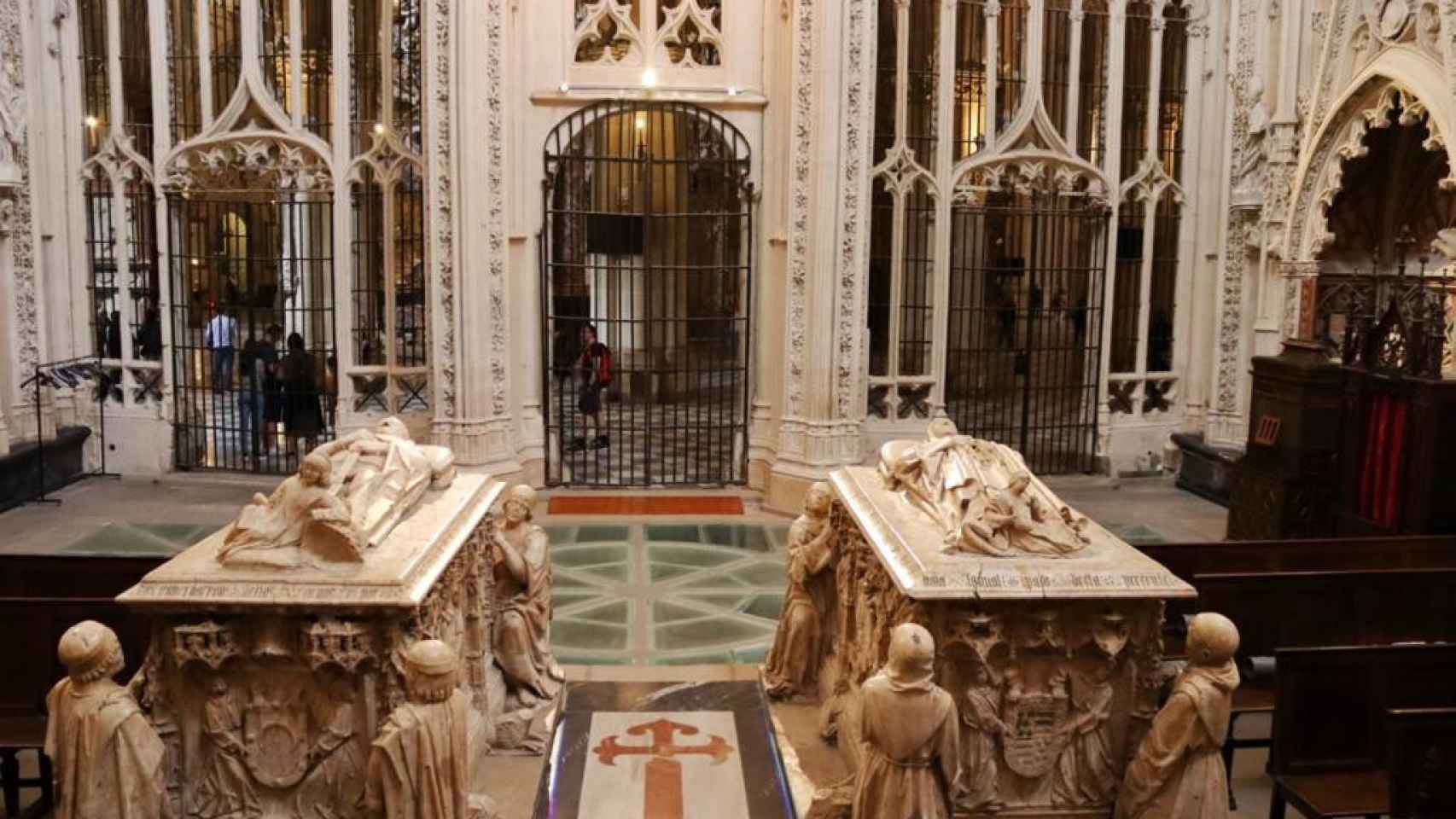 Santos y difuntos en la Catedral de Toledo: una tradición perdida