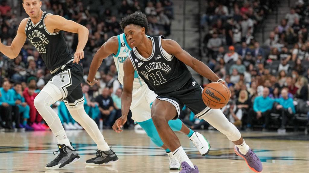 Joshua Primo, durante un partido de los San Antonio Spurs