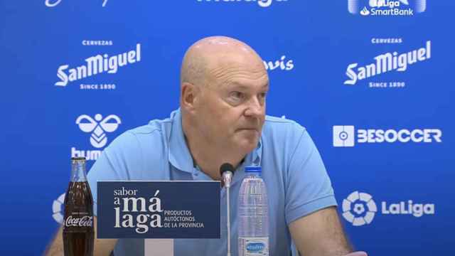 Pepe Mel durante la rueda de prensa posterior al Málaga vs. Eibar en La Rosaleda