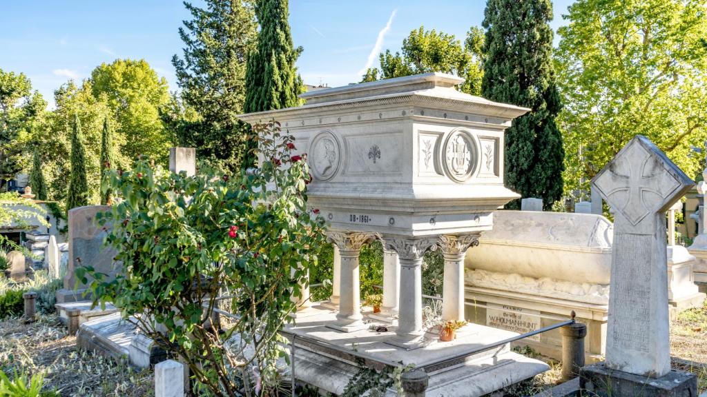 El Cementerio Español Que Está Entre Los Más Bonitos De Europa