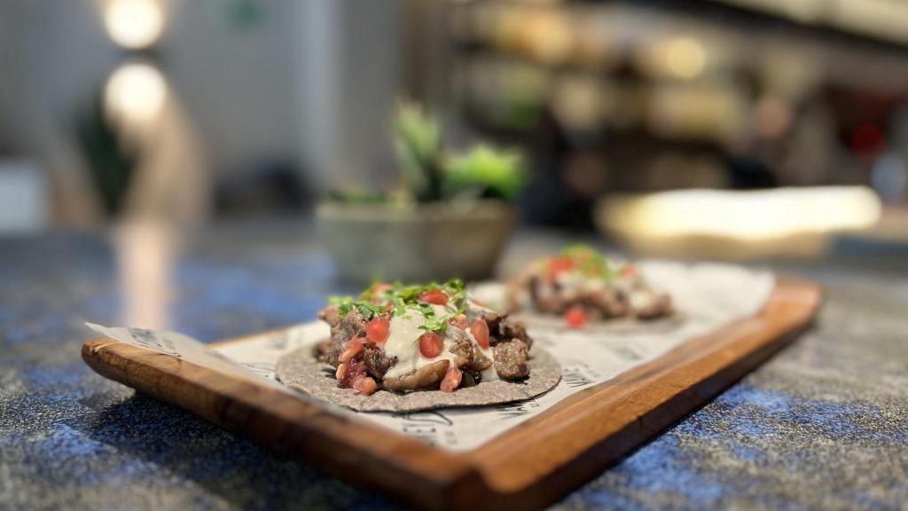 Tacos de picaña de Angus en nogada