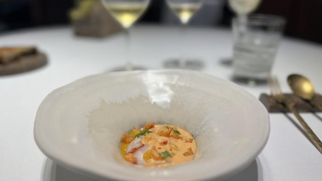 Ensalada de bogavante y cítricos