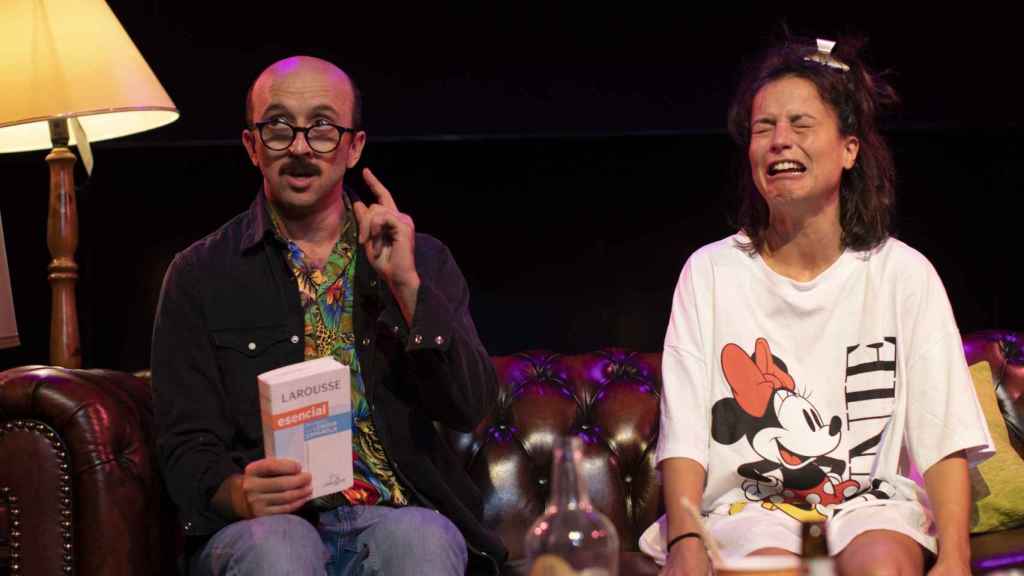 Mario Alonso y Ana Janer en 'Elogio de la estupidez'. Foto: Coral Ortiz
