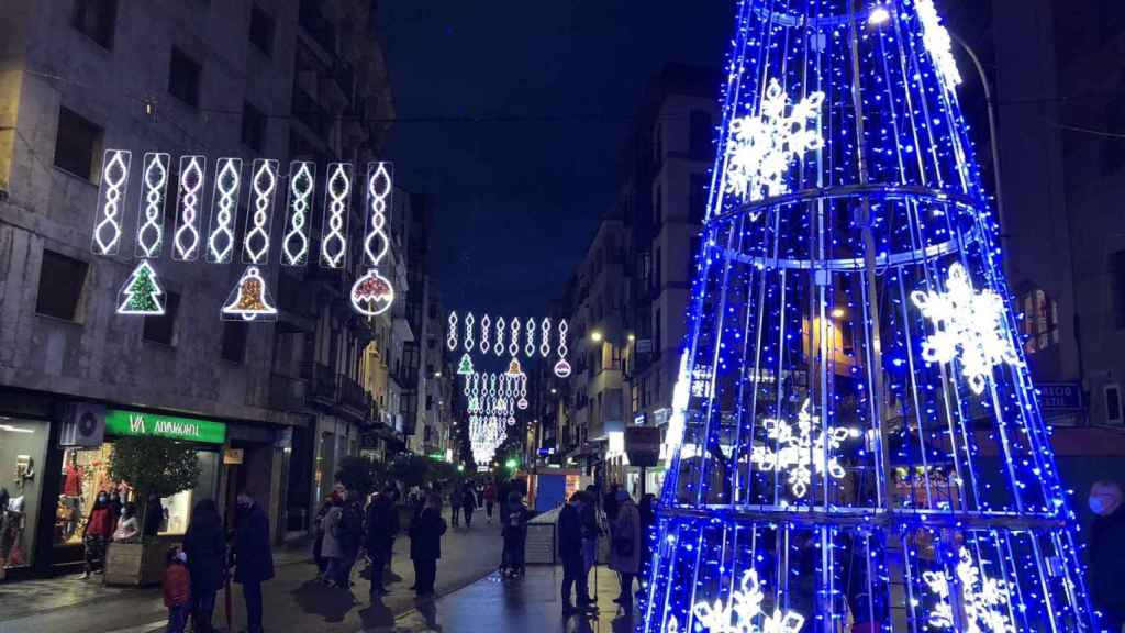 Iluminación de Navidad en Cuenca. Foto: Twitter Ayuntamiento