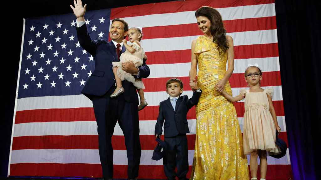 DeSantis with his wife and three children, after his victory in Florida.