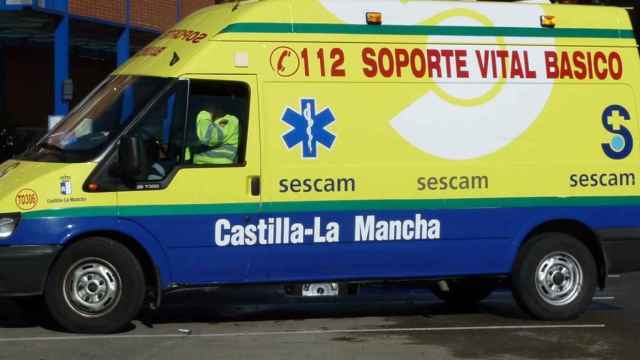 Imagen de archivo de una ambulancia del Sescam.