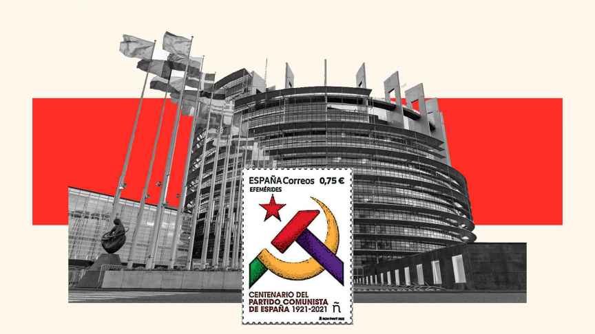 El sello del PCE indigna en Bruselas: 'Muchos nacimos bajo ese yugo, no se debe celebrar el comunismo'