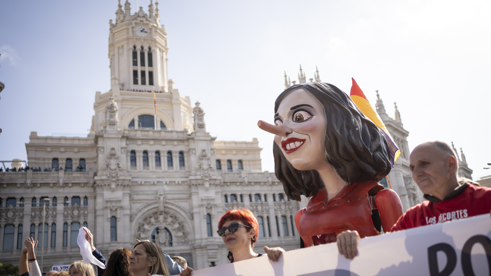 Las mejores imágenes de la manifestación de Madrid que clama por una sanidad pública de calidad
