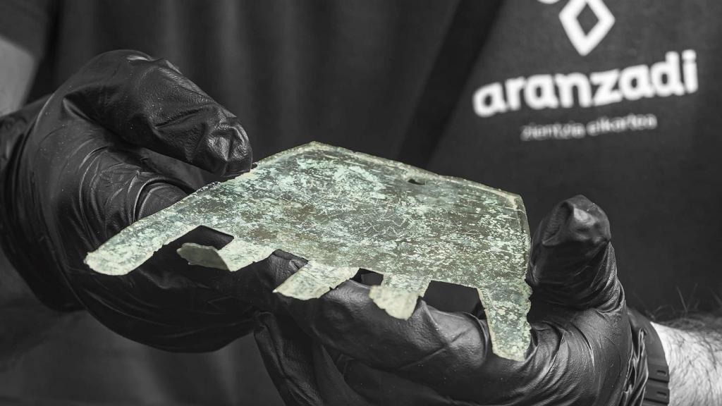 La llamada mano de Irulegi, hallada en el yacimiento ubicado en el valle de Aranguren (Navarra). Foto: Sociedad de Ciencias Aranzadi
