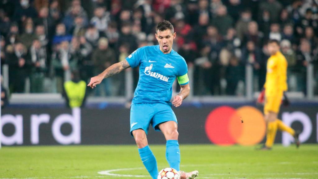 Dejan Lovren podczas meczu z Zenitem