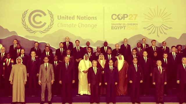 Foto de familia de la inauguración de la COP27 con el presidente egipcio y el secretario general de Naciones Unidas al frente.