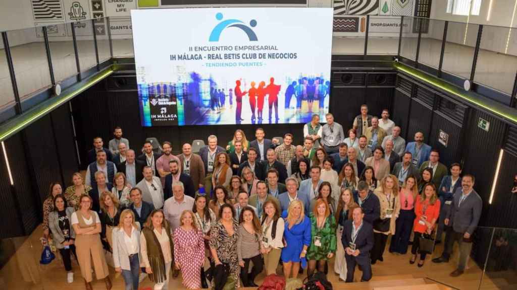 Empresas malagueñas y sevillanas unen lazos en un encuentro del grupo IH Málaga