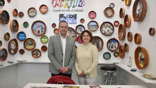 Juan Antonio Esteban, alcalde de Portillo y María Dolores Miguel, técnico de Turismo