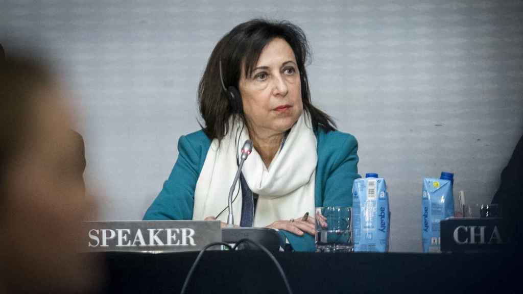 La ministra de Defensa, Margarita Robles, interviene en el discurso de apertura de la Comisión de Seguridad y Defensa, en el Hotel Meliá Castilla este sábado.