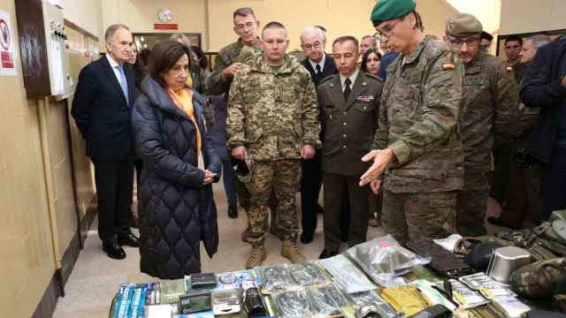 La ministra de Defensa, Margarita Robles, ha visitado este domingo la Academia de Infantería de Toledo. Fotos: Óscar Huertas