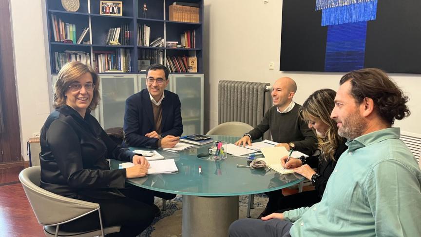 Foto de Plaza Mayor en Villamuriel de Cerrato, Palencia