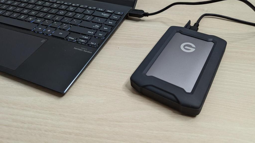 El Sandisk G-Drive ArmorATD también sirve para el portátil