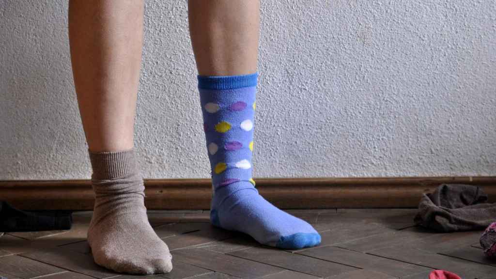 ¿A dónde van los calcetines que se pierden? La ciencia responde