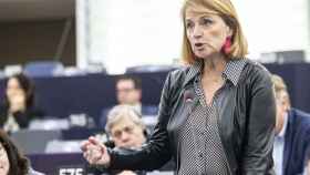 La portavoz del PP, Rosa Estarás, durante el debate este lunes en la Eurocámara