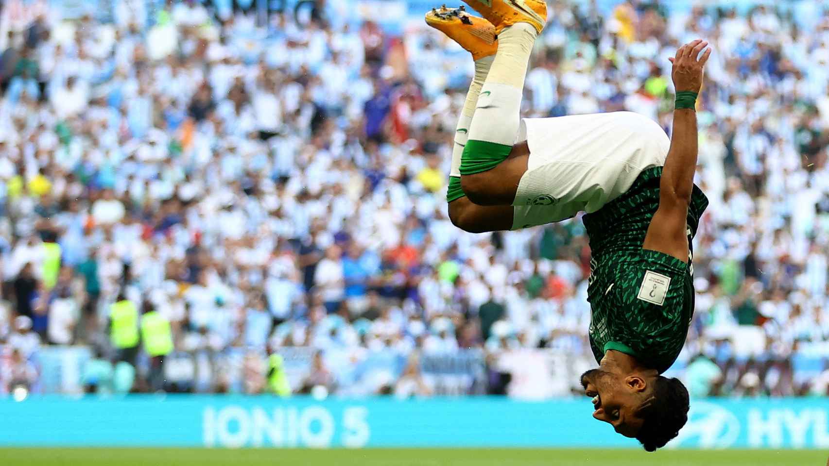 Salem Al-Dawsari celebra su gol a Argentina en el Mundial de Qatar