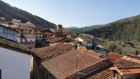 San Esteban de la Sierra, un pueblo rico en naturaleza, vino y tradiciones