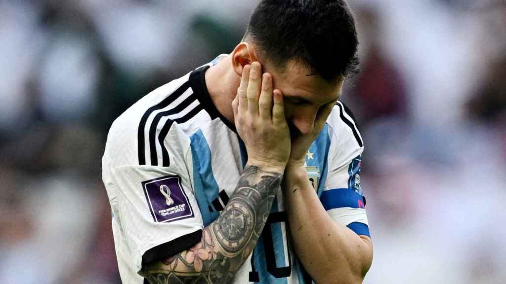Leo Messi se lamenta tras perder contra Arabia Saudí en el Mundial de Qatar 2022