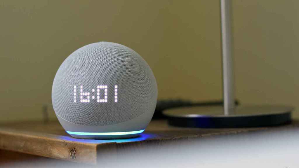 Echo Dot 5 con pantalla LED