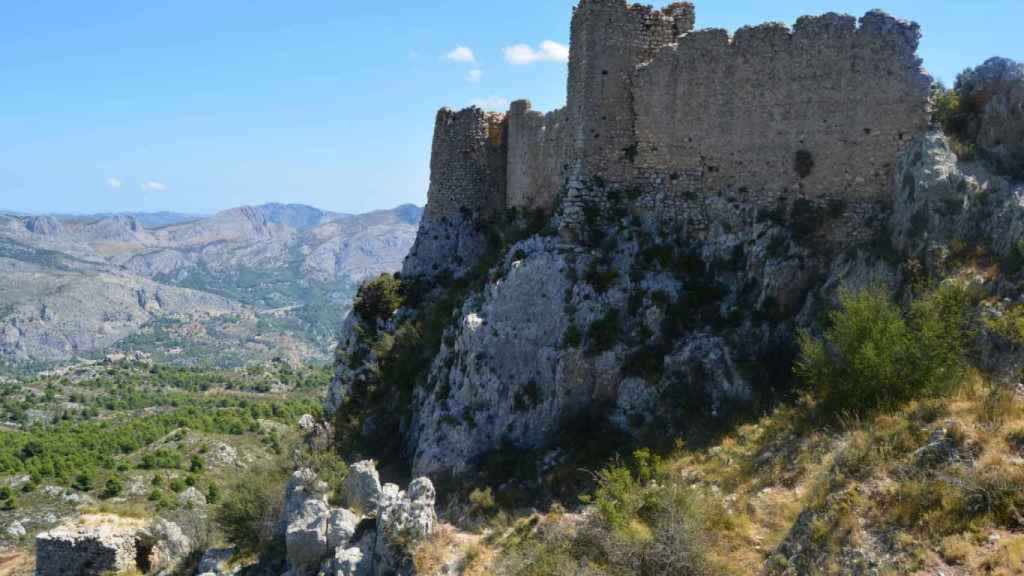 Castillo de Aljofra, en el Sierra de Aitana.