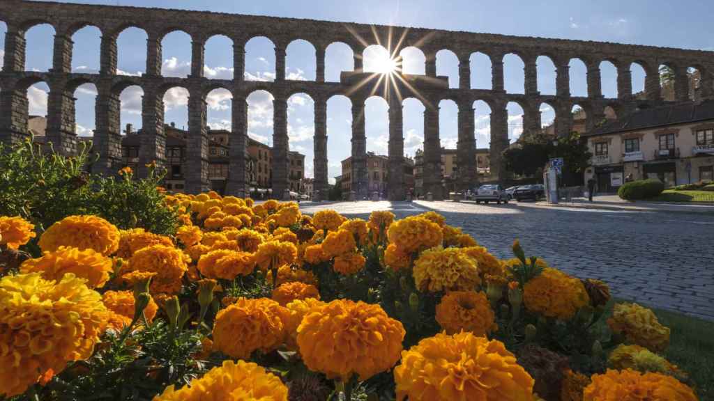 El Acueducto de Segovia desde la Plaza de Artillería