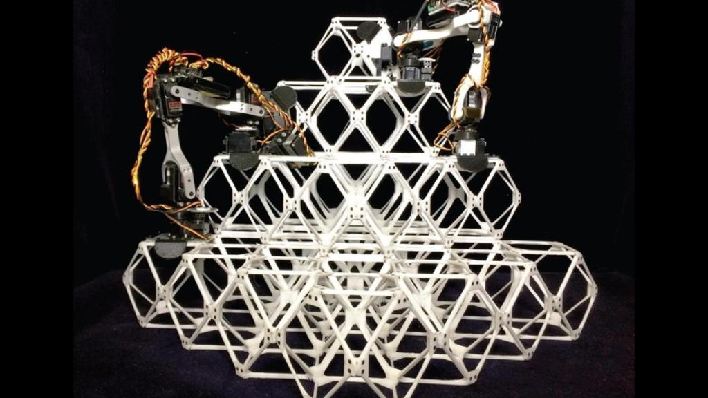 Anteriores versión de robots y vóxeles de construcción