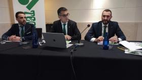 De izquierda a derecha: Luis Miguel Pardo, asesor de Tecnocasa en Valladolid; Lázaro Cubero, director de Análisis de Tecnocasa; y Sergio Maroño, Área manager de Tecnocasa en Castilla y León