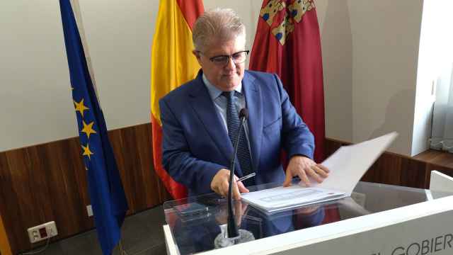 José Vélez, delegado del Gobierno en Murcia y secretario general del PSOE, en una rueda de prensa sobre los Presupuestos Generales del Estado.