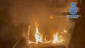 Brutal incendio de la furgoneta en Ávila