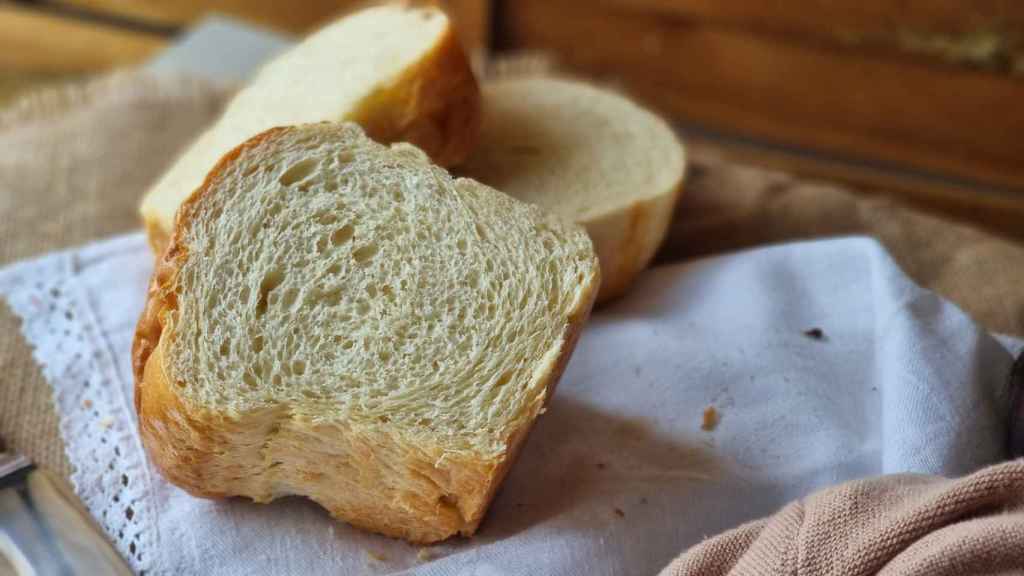 Pan de molde japonés, una receta de pan Hokkaido