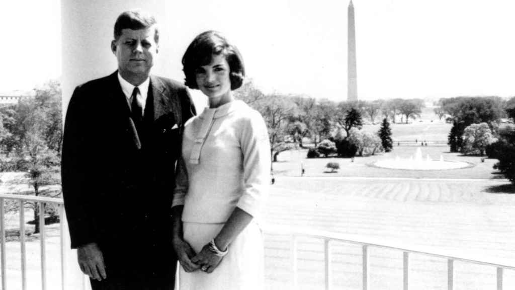 John F. Kennedy y su mujer, Jacqueline, en una imagen de archivo.