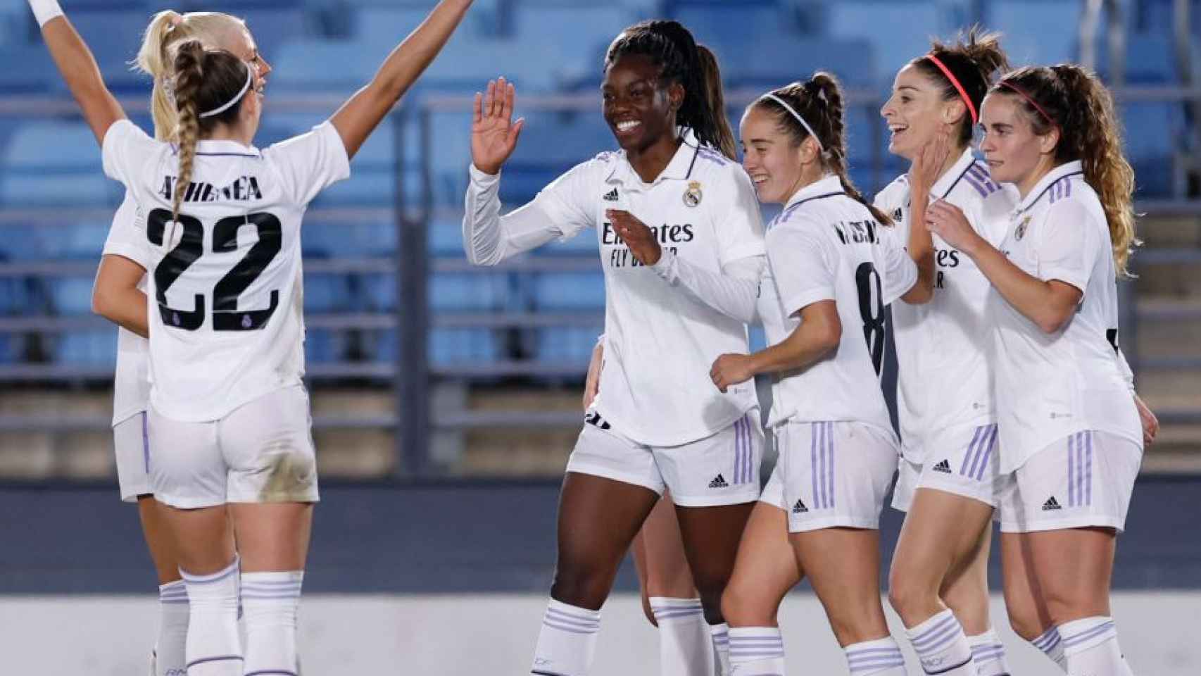 Las jugadoras del Real Madrid Femenino, celebrando un gol ante el Alhama en la Liga F 2022/2023