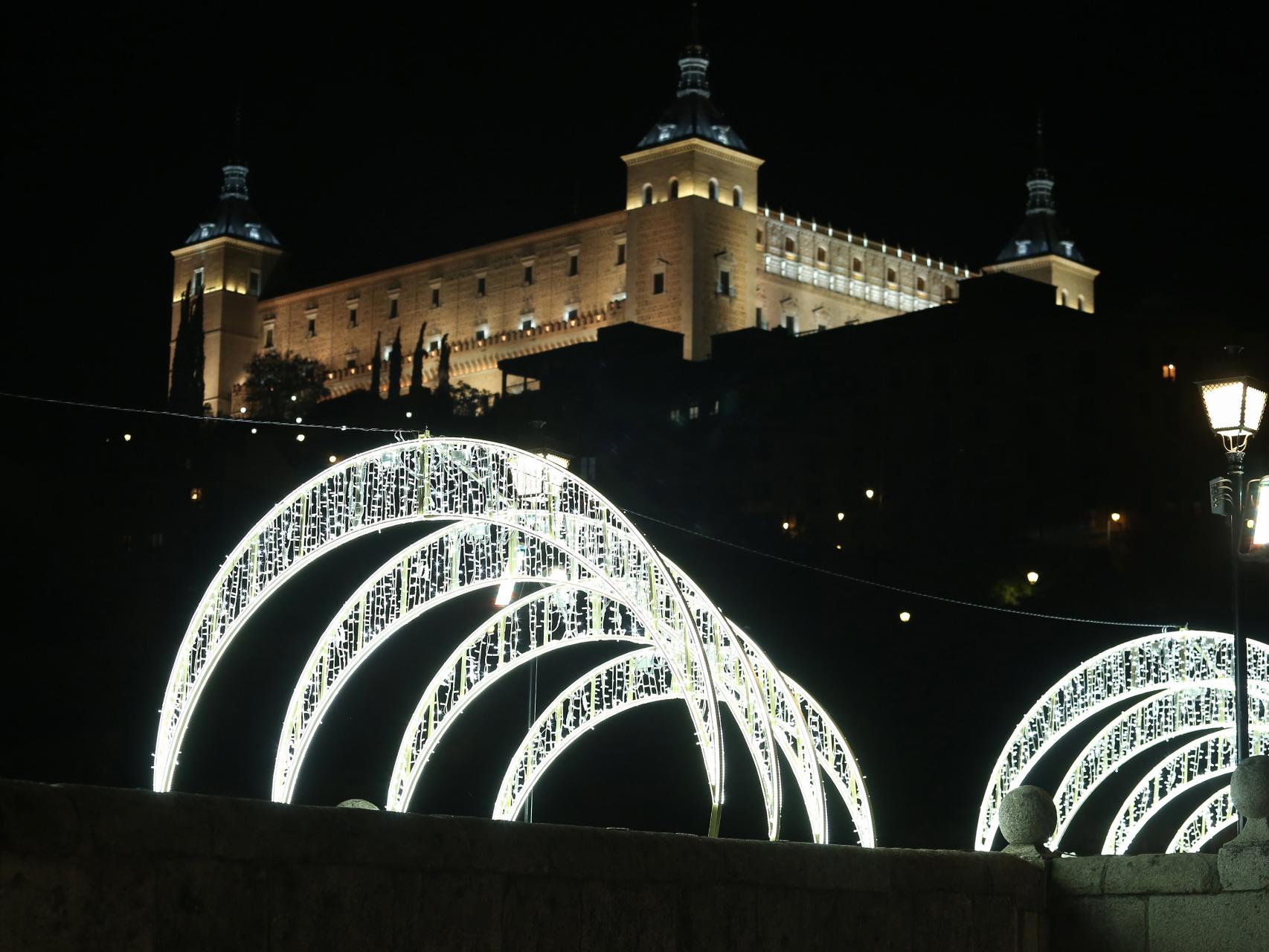 Ayuntamiento de Toledo MANUALIDADES TOLEDO – MONOGRÁFICO ADULTOS (creación  farolillo de Navidad)