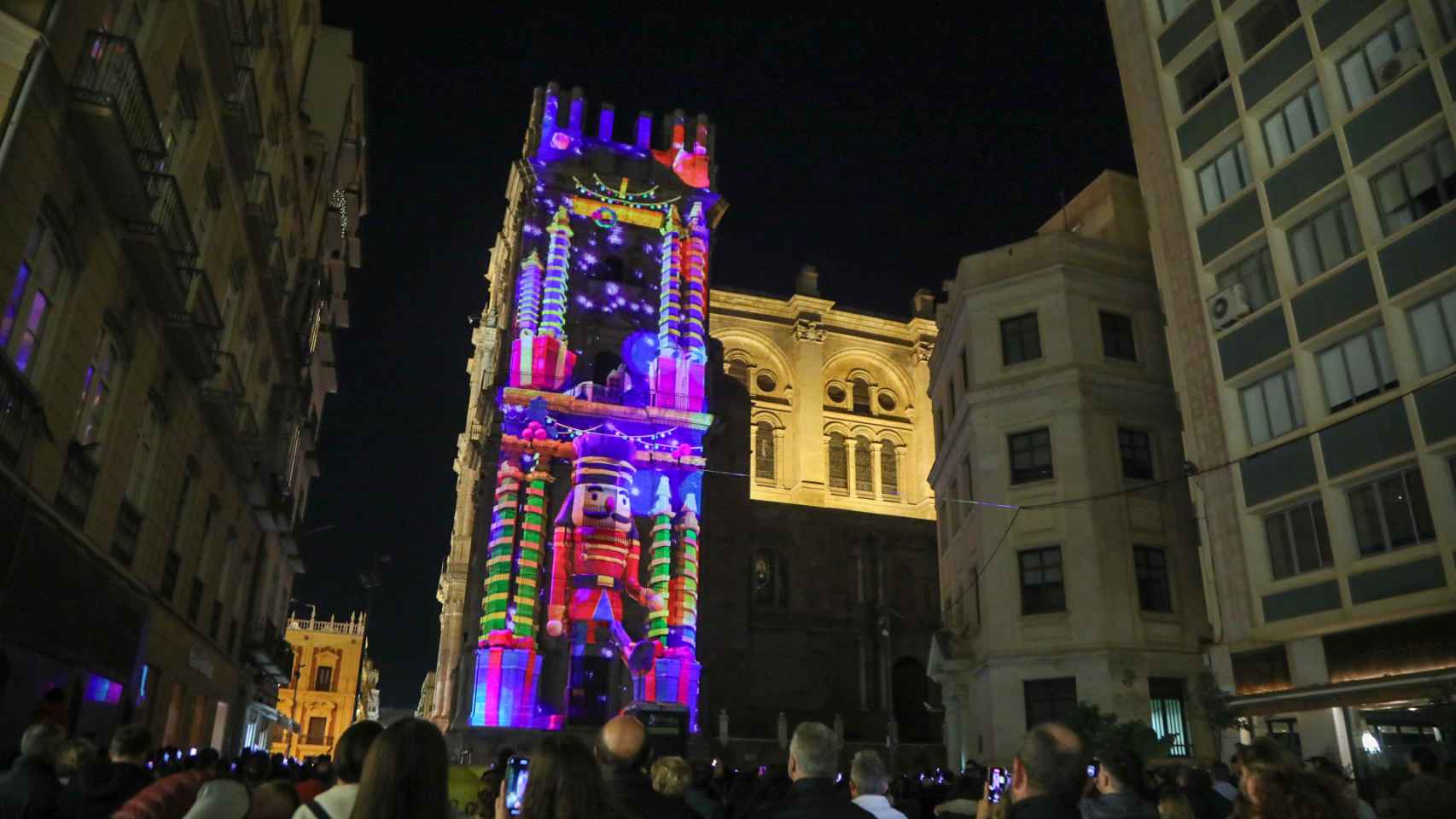 Así es el 'video-mapping' navideño de la Catedral de Málaga
