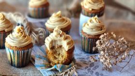 Cupcakes de caramelo y chai tea latte, una combinación perfecta para Navidad